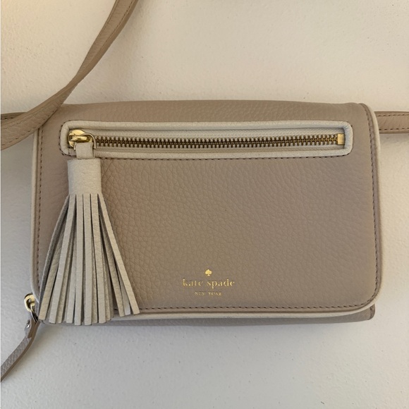 kate spade Handbags - Kate Spade Crossbody Bag / Clutch
